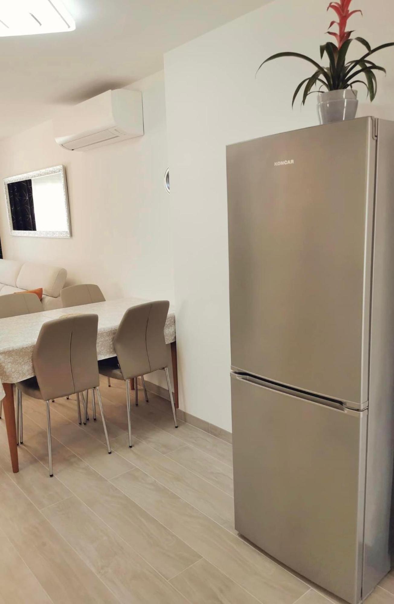 Apartmani Marco,Lukas,Patrick,David,Blizu Centra I Mora Sa Free Privatnim Parkingom بولا المظهر الخارجي الصورة